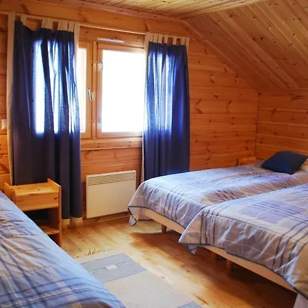 Cabins * Levi